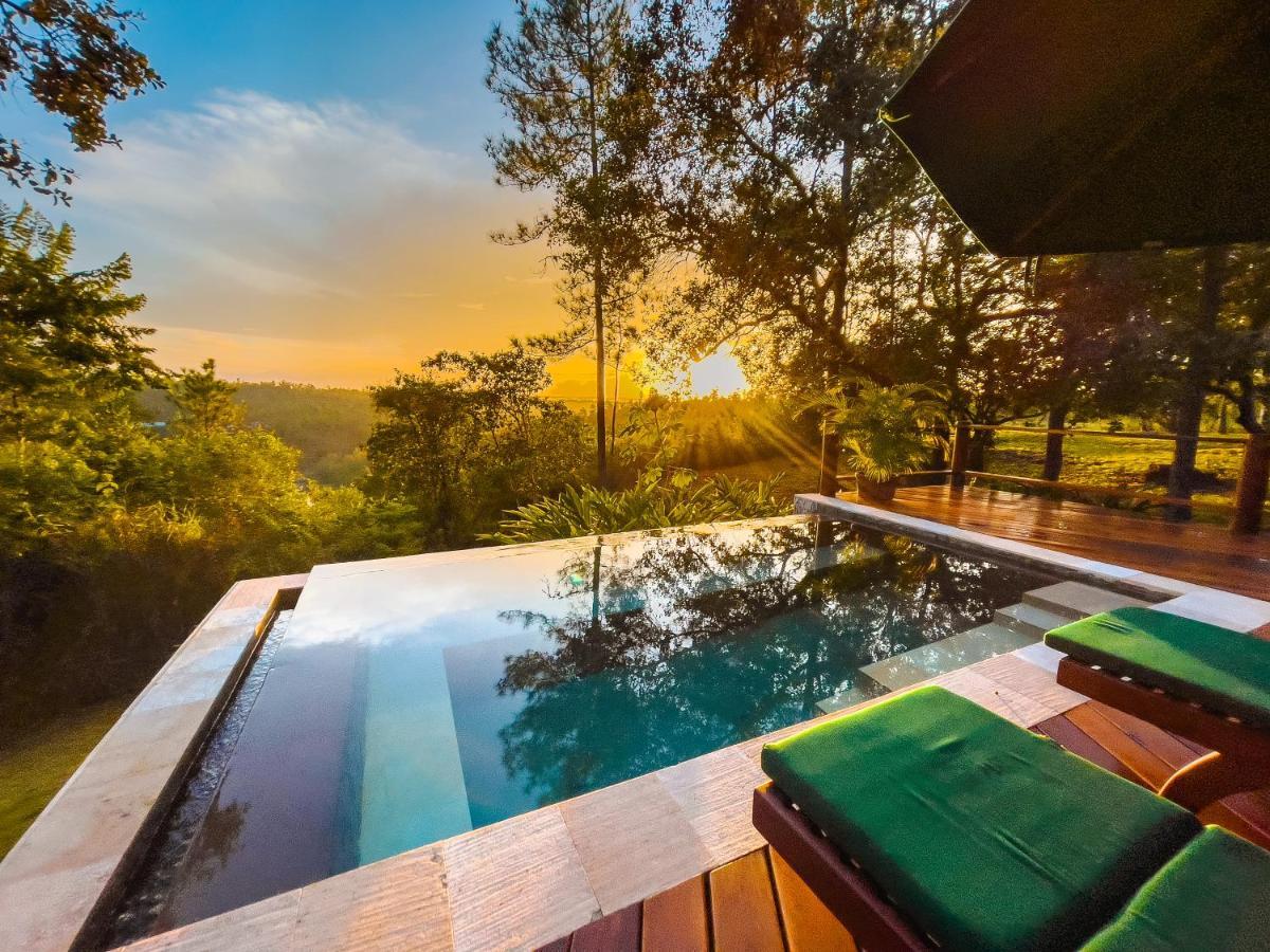 Blancaneaux Lodge By Francis Ford Coppola San Ignacio Exterior photo